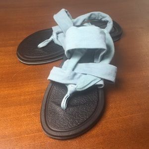 Sanuk women’s sandals